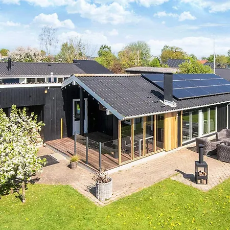 6 Person In Ferienhaus Sjolund